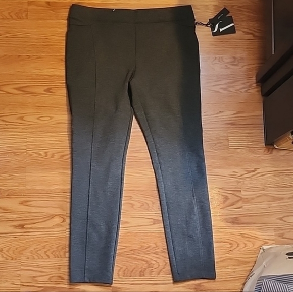 HP 🎉 VW Midrise Ponte - Picture 2 of 4